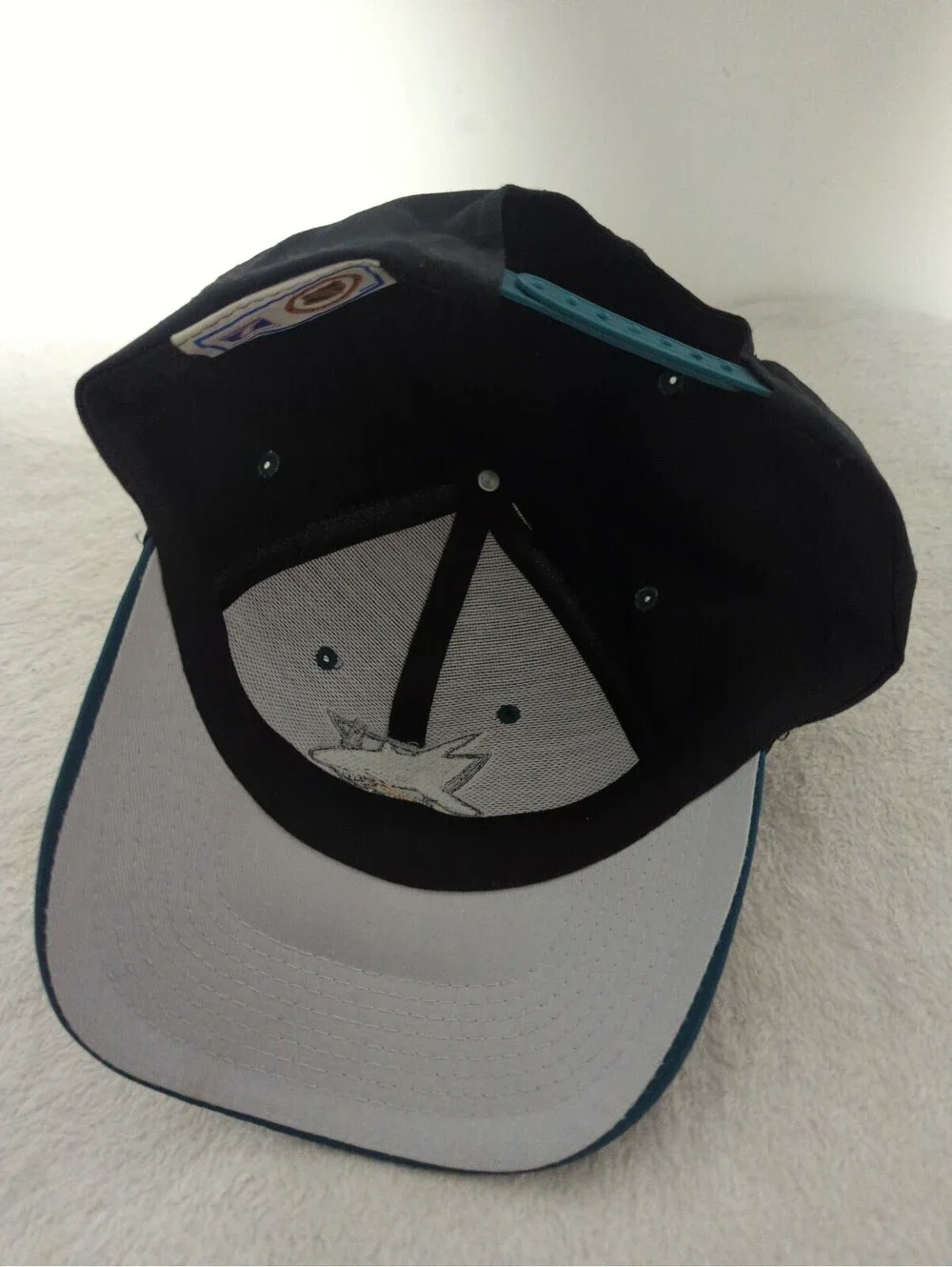 Vintage San Jose Sharks Logo 7 Snapback Cap Hat